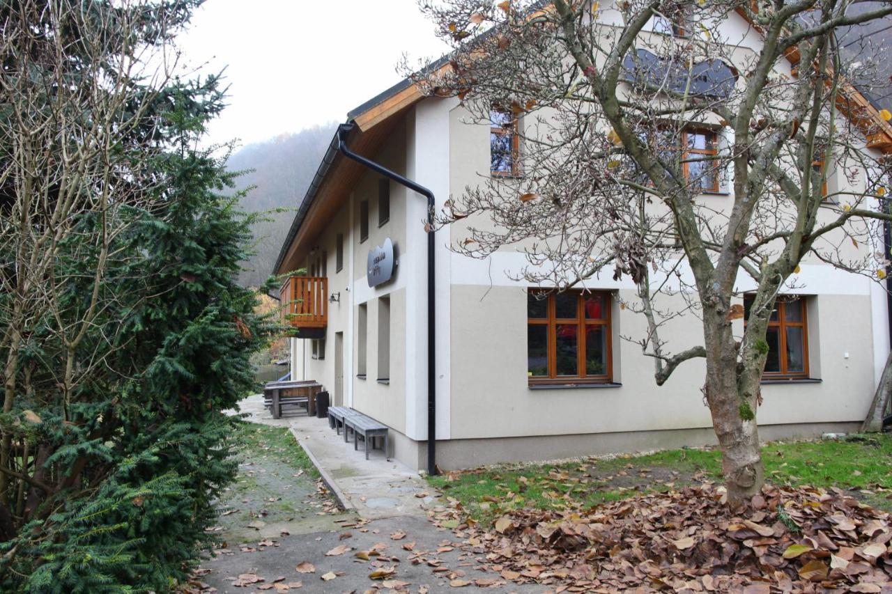 Penzion Krizky Malá Skála Exteriér fotografie