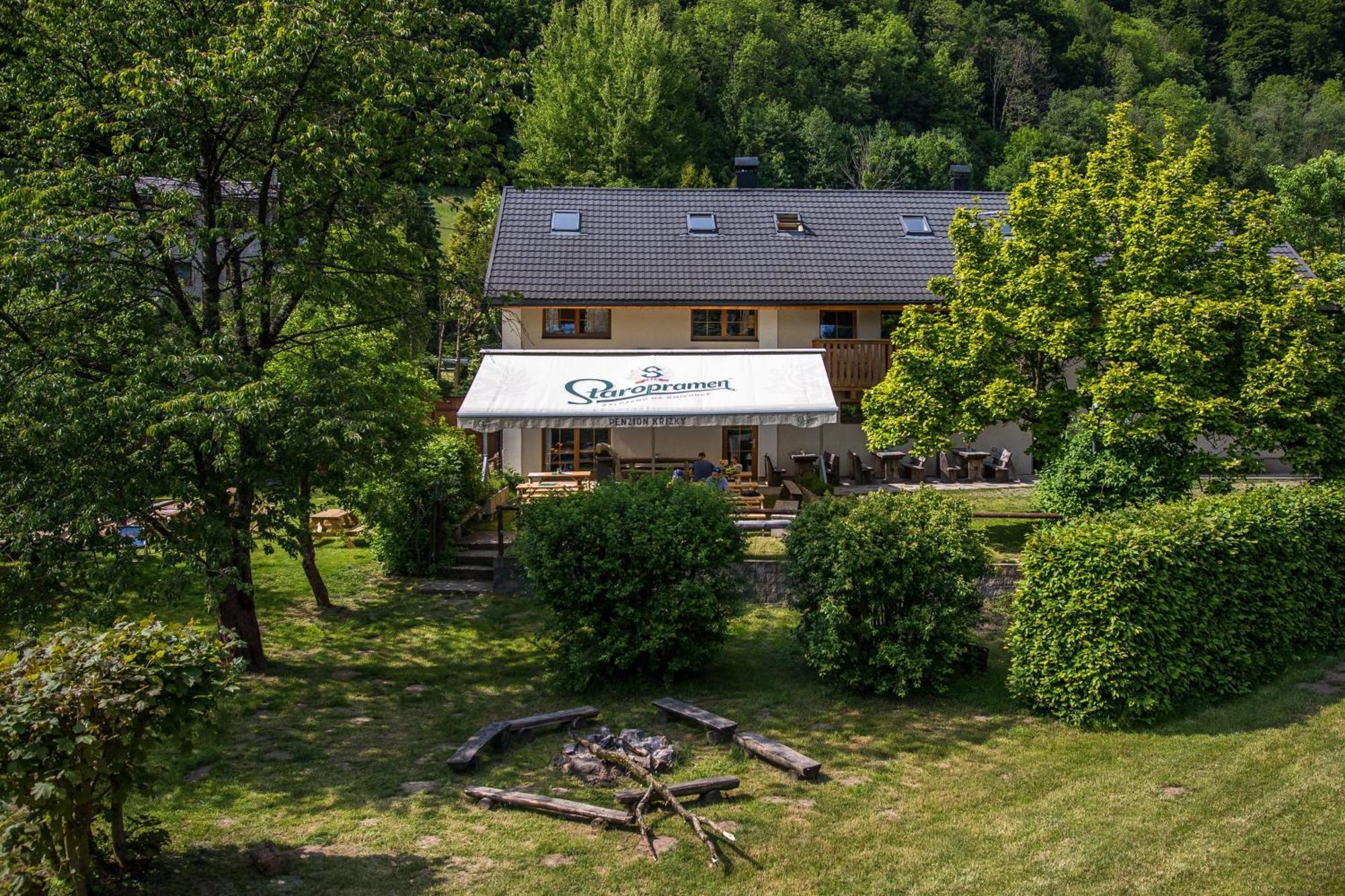 Penzion Krizky Malá Skála Exteriér fotografie